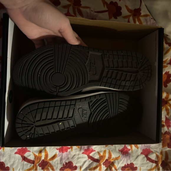 WORN ONCE- Air Jordan 1 Retro Low OG (OS) “Bleached Coral” - Picture 6 of 8